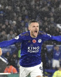  利物浦悍将范迪克重伤赛季报销  