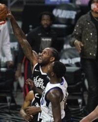  东契奇50+三双独战西部群雄  