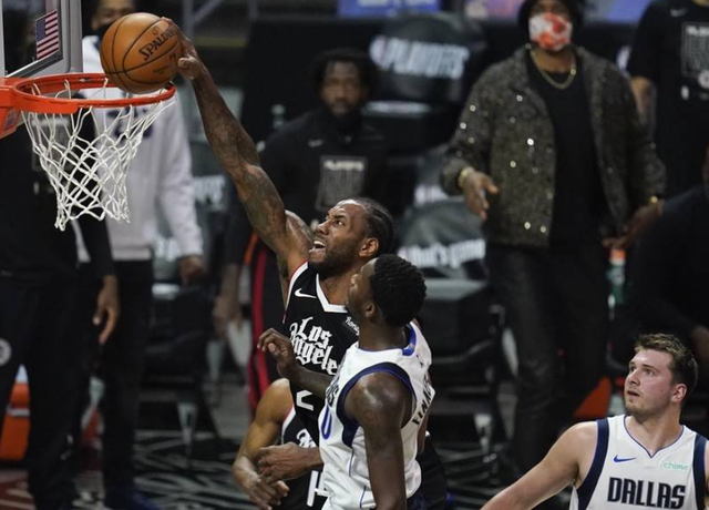  东契奇50+三双独战西部群雄  