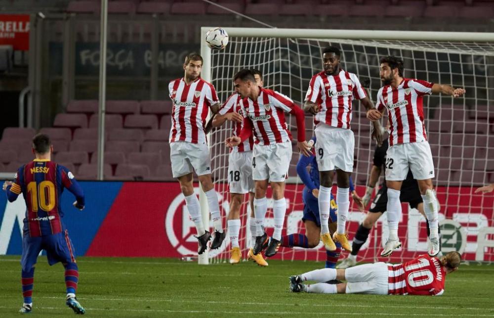  Eriksen任意球制胜曼联一球小胜 Leicester  